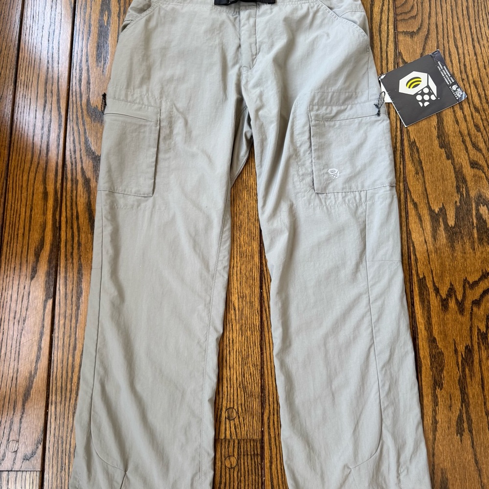 Mountain Hardwear Women’s Gray Outdoor Pants Size 10 NWT
